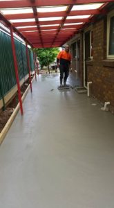 concrete pooring in Wyndam Vale